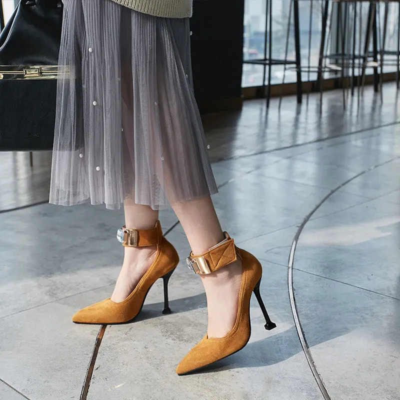 Bigsizeheels Metal trimmed pointy heels- Yellow